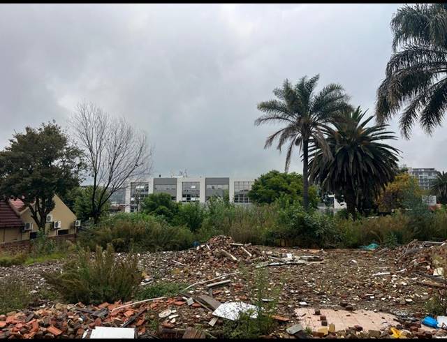 LAND FOR SALE IN BEDFORDVIEW